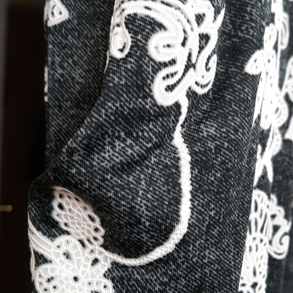 Strapless Floral Jumpsuit - Picture 5 of 5